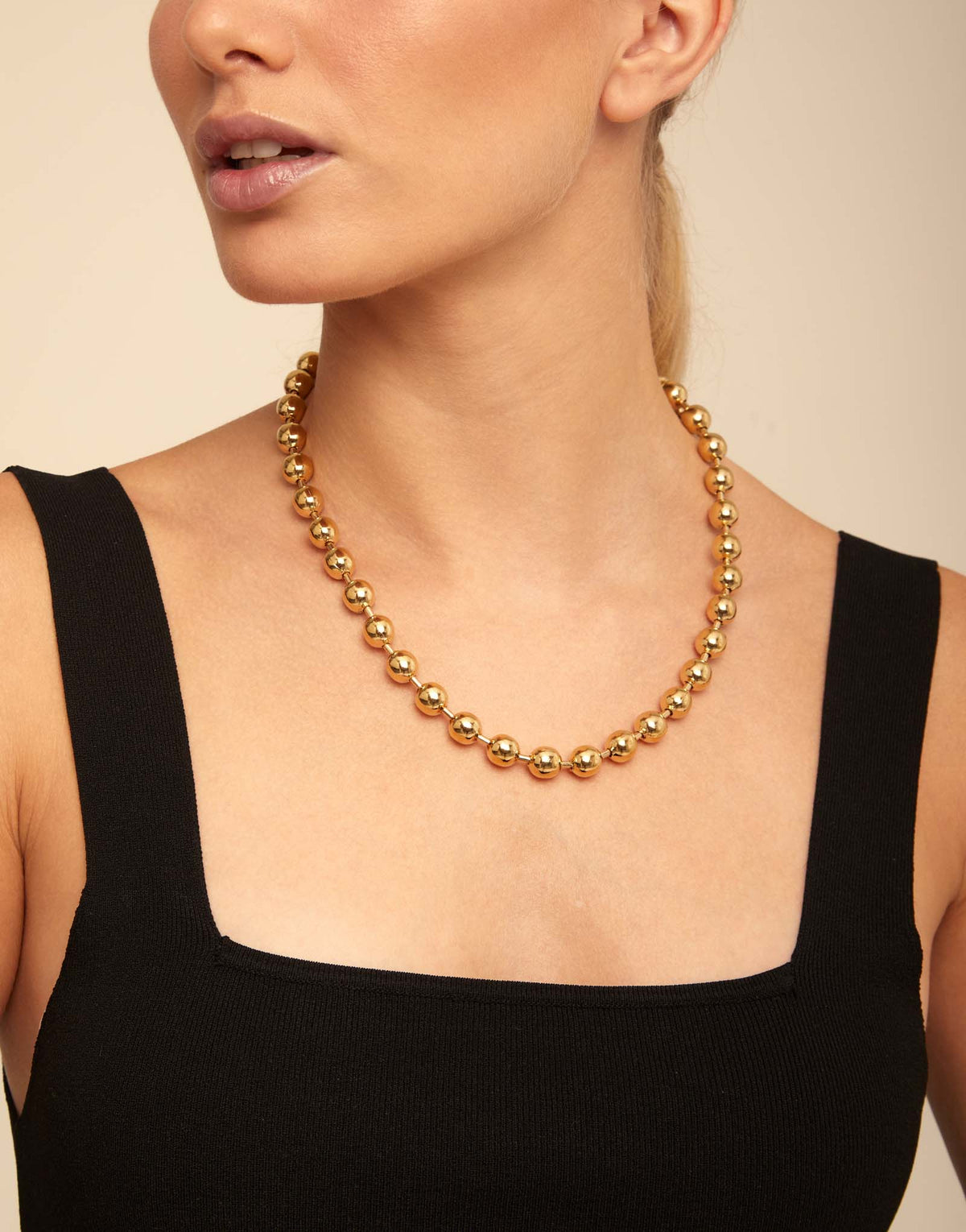 Uno de 50  COL1390 Bead necklace with padlock - Gold