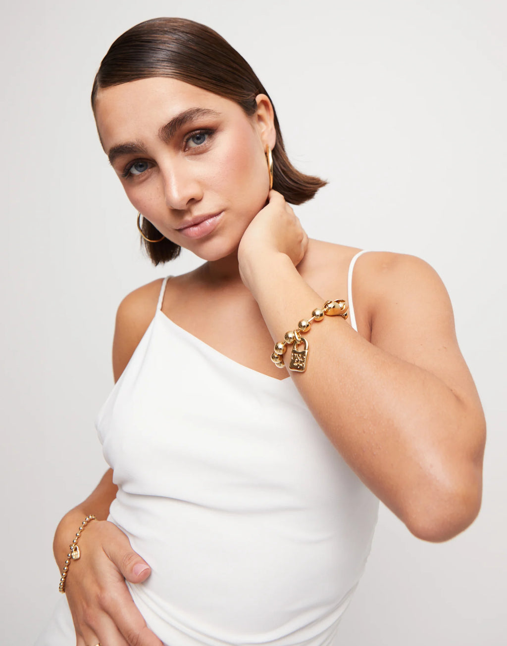 Uno de 50 PUL1215 Beaded bracelet with padlock Gold - Medium