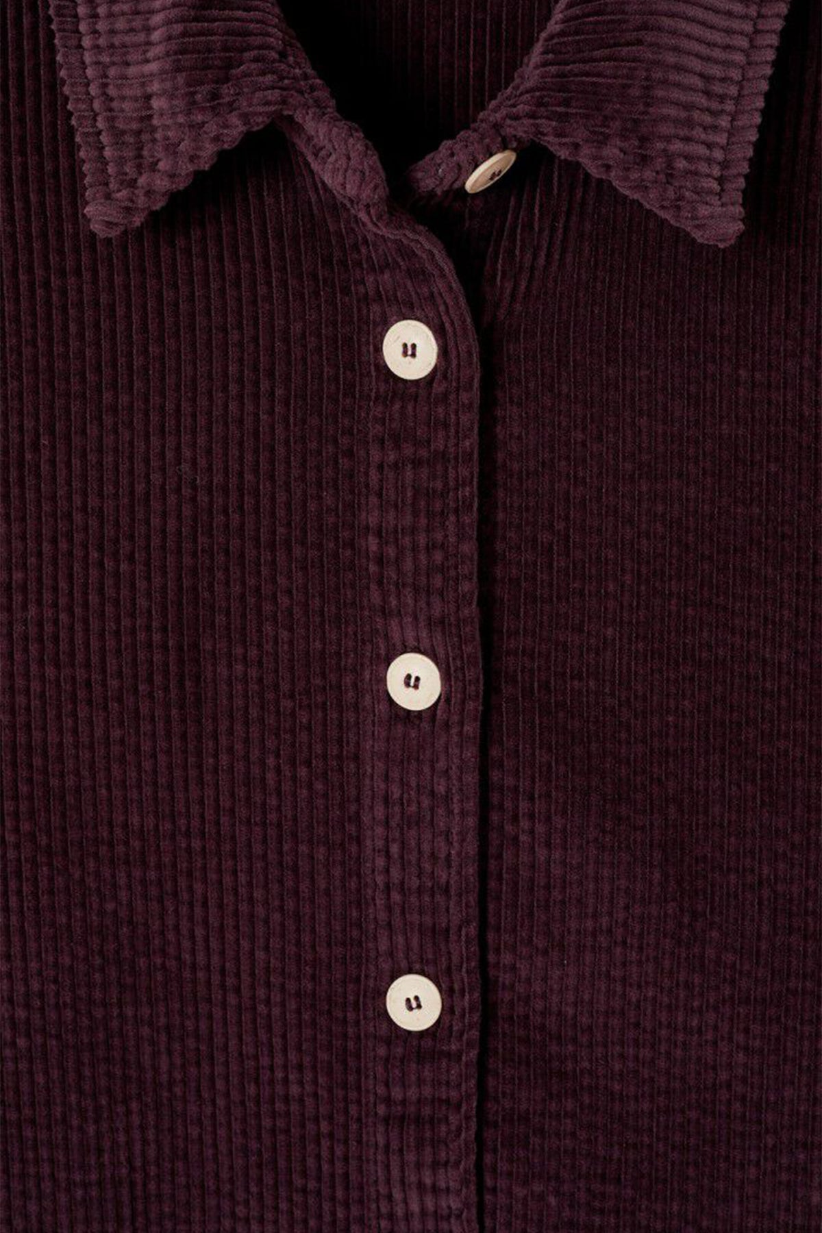 American Vintage Padow Auburn Vintage Purple Shirt PADO06A, button and cord detail