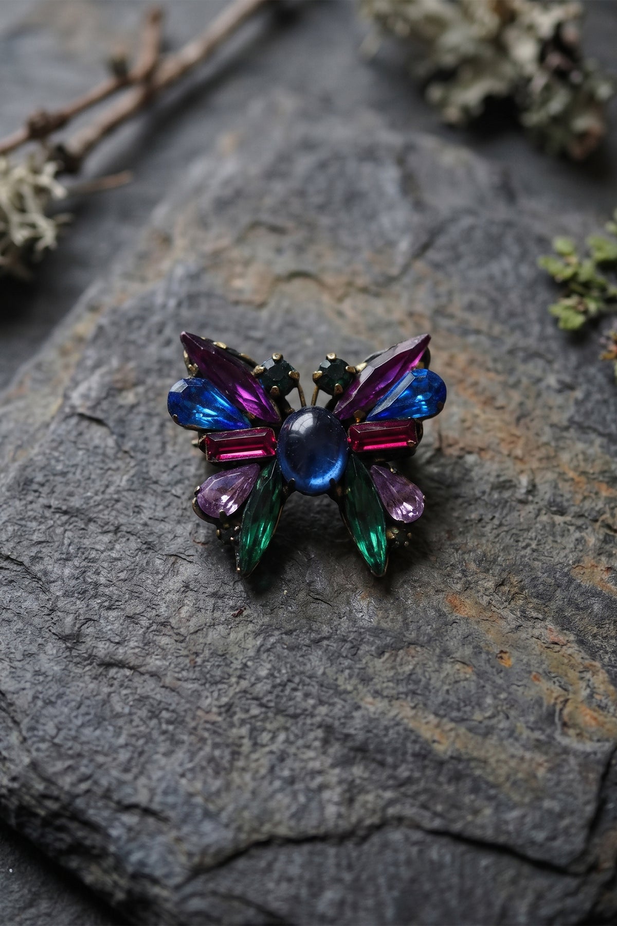 Annie Sherburne Butterfly Brooch Pink, front view