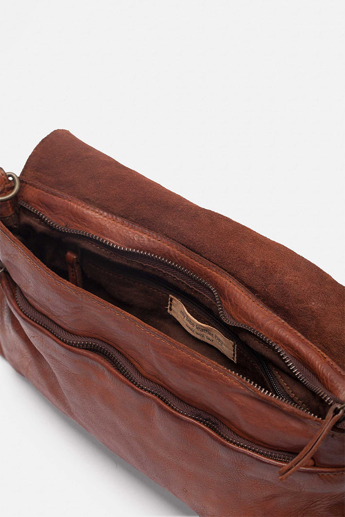Biba Boston Tan Fold Over Cross Body Bag BT5, close detail of the grained leather