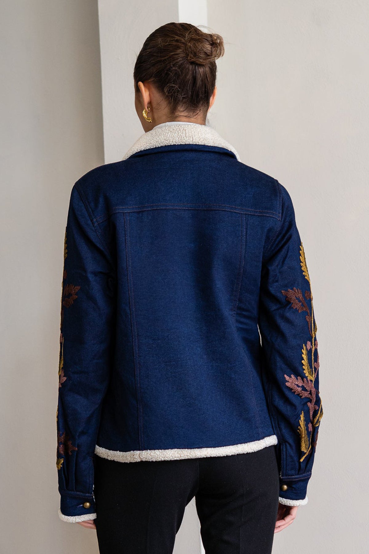 BRDR Raw Dark Indigo Blue Denim Jacket, back close crop