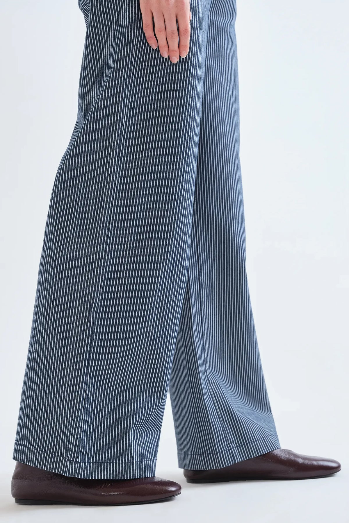 Compania Fantastica Navy Blue Striped Wide Leg Jeans 63C/11013, leg and hem detail