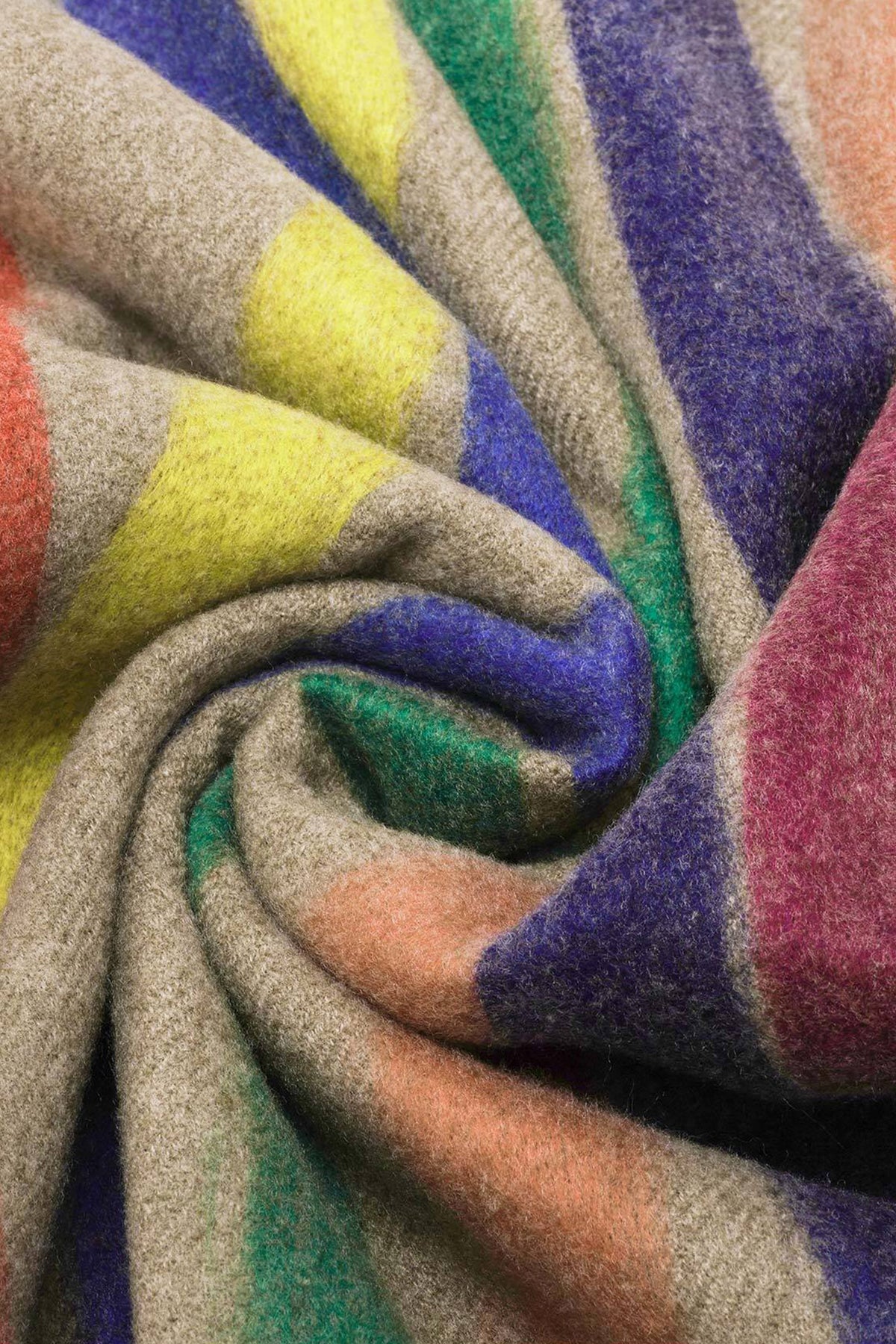 Fraas Frappé Multicolour Brushstroke Wrap 623560-866, fabric detail