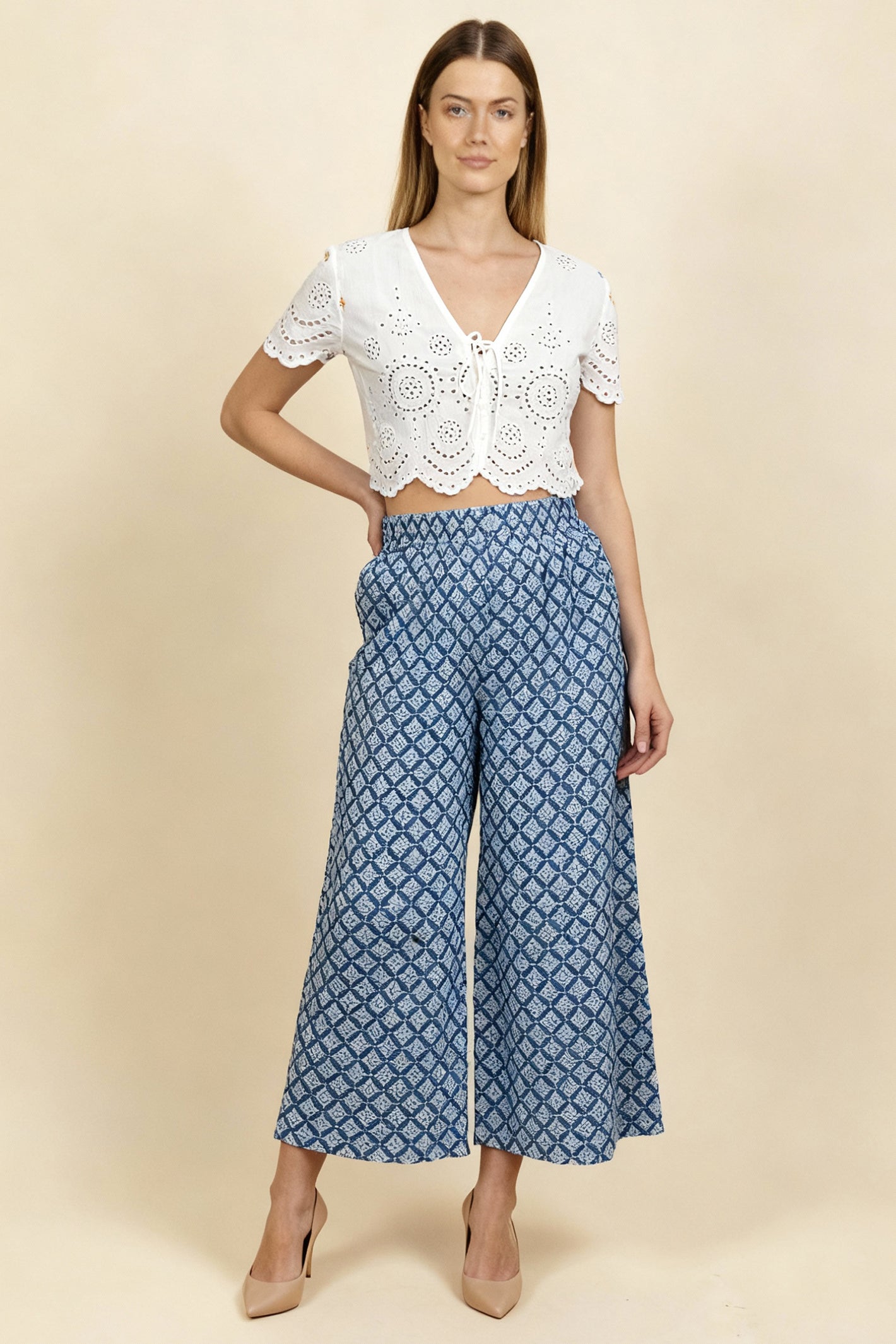 Handprint Dream Apparel Solene White Top NE7081