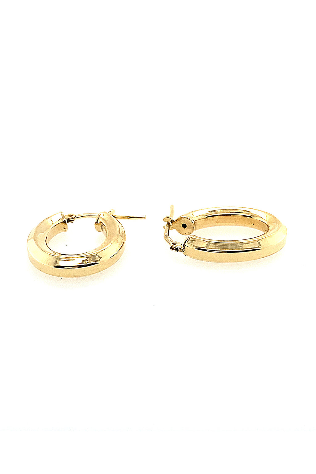 LBJ Jewellery Oval edged gold plated hoops E3172/2GP, detail view