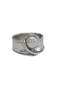 LBJ Jewellery Oxidised white pearl ring R19089, front