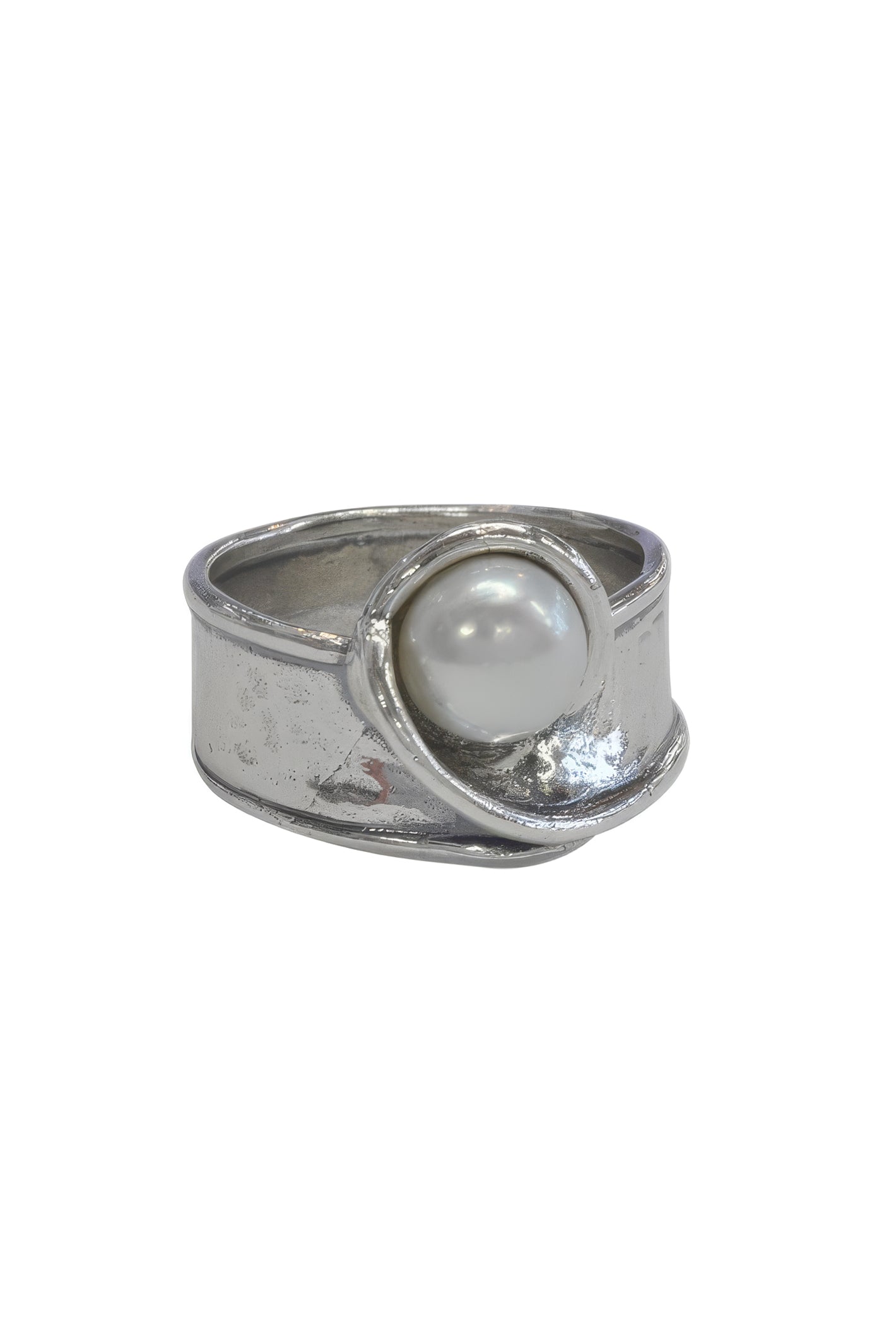 LBJ Jewellery Oxidised white pearl ring R19089, front