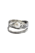 LBJ Jewellery Oxidised wrap pearl Silver ring R1366, front