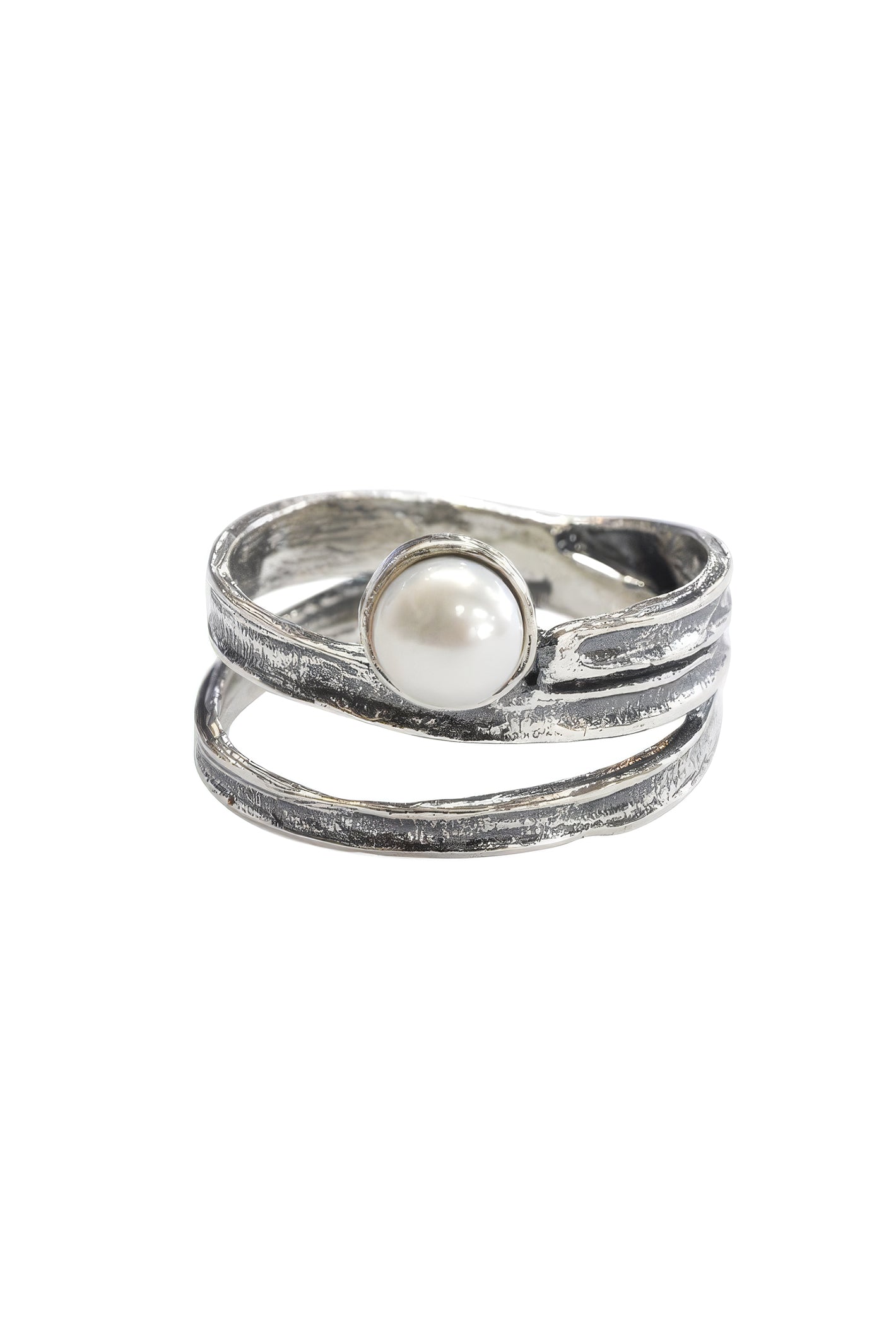 LBJ Jewellery Oxidised wrap pearl Silver ring R1366, front