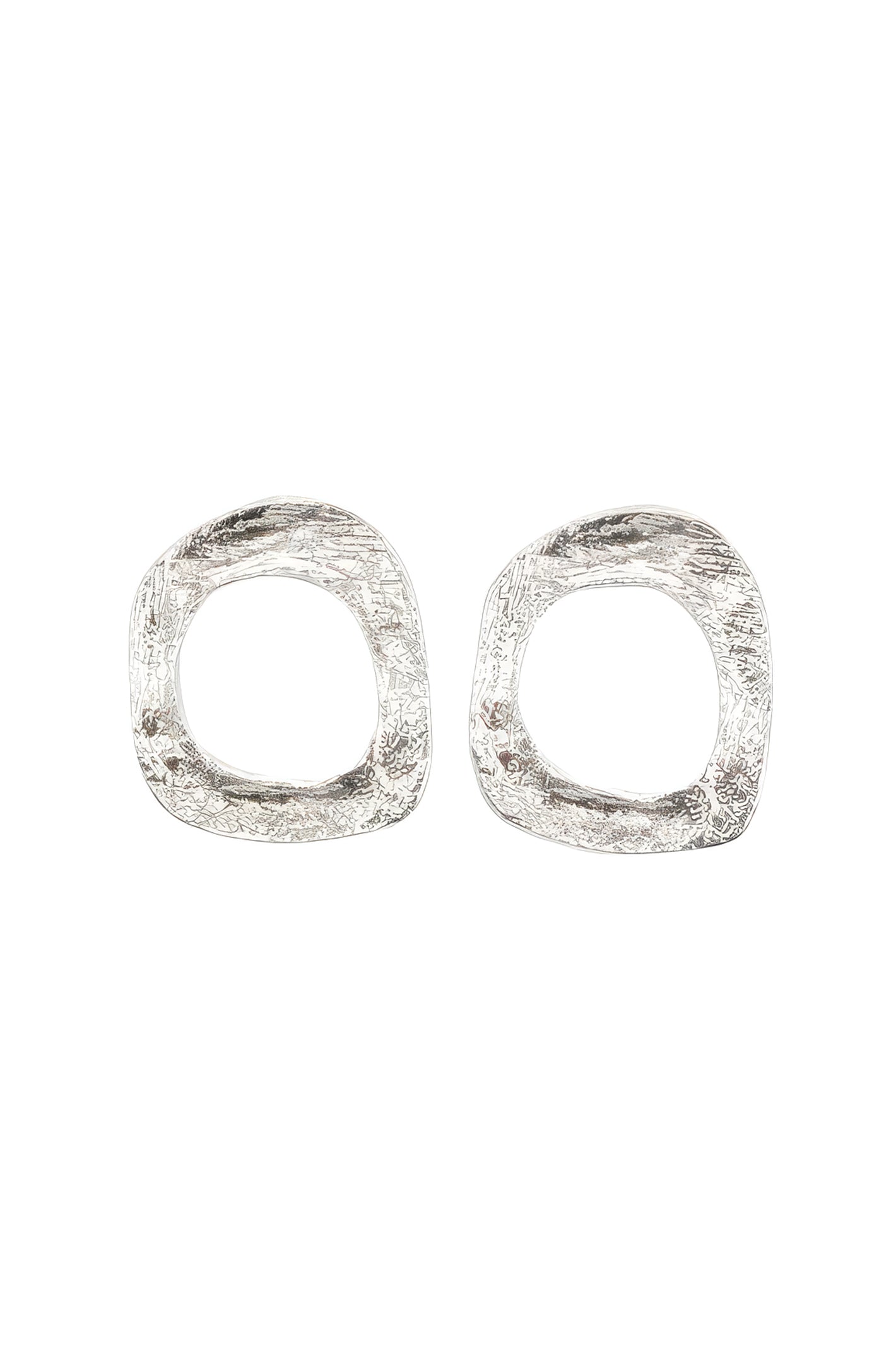 LBJ Jewellery Silver Cut Out Studs E22028, front