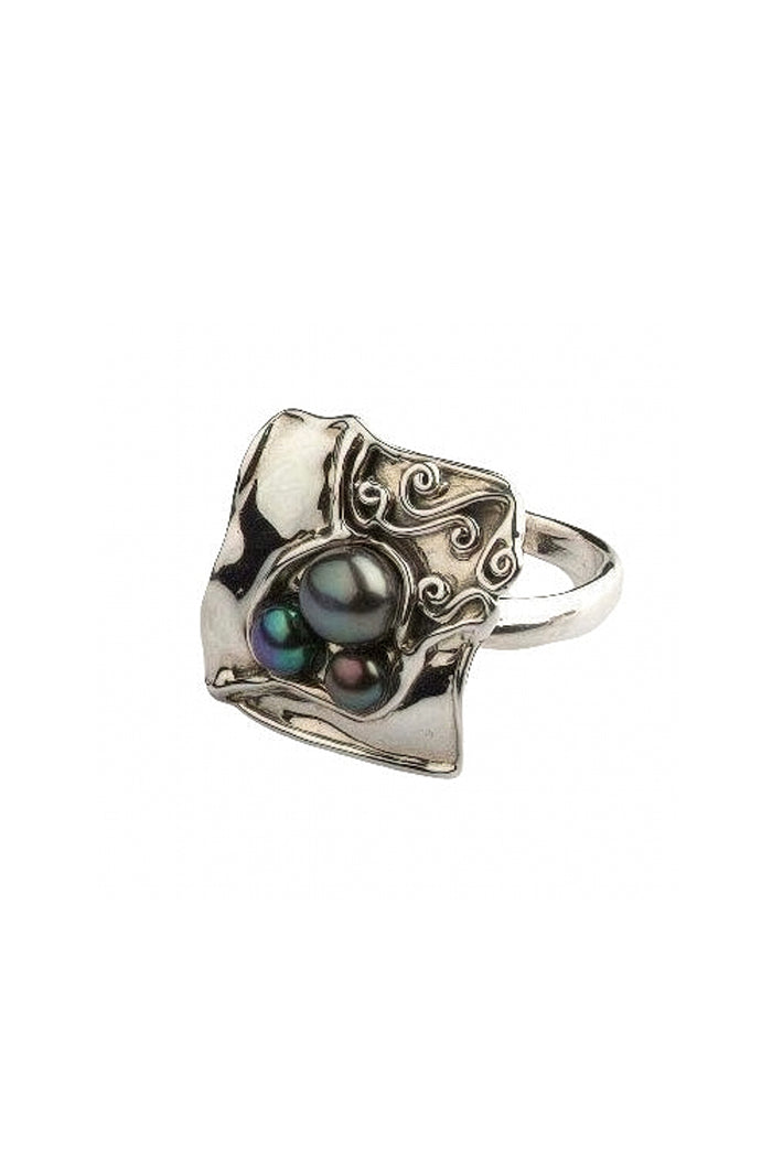 LBJ Jewellery Square Detailed Pearl Grey Ring E145PEA, detail