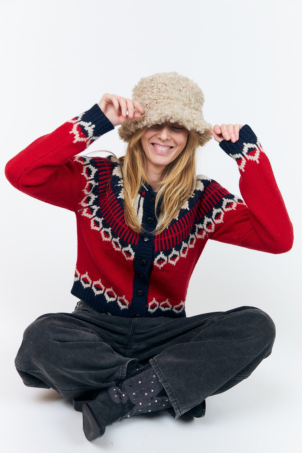 Lollys Laundry ClareLL Red Nordic Knit Cardigan 26407-5016, seated styled view