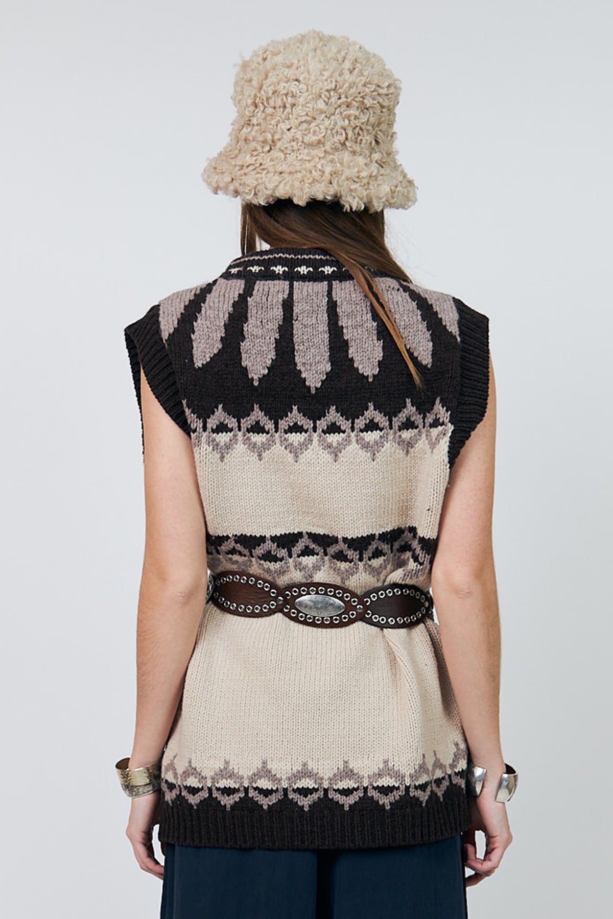 Lollys Laundry CleoLL Creme Beige Nordic Knit Waistcoat 26407-5019, back cropped view