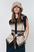 Lollys Laundry CleoLL Creme Beige Nordic Knit Waistcoat 26407-5019, close styled view showing the pattern bands