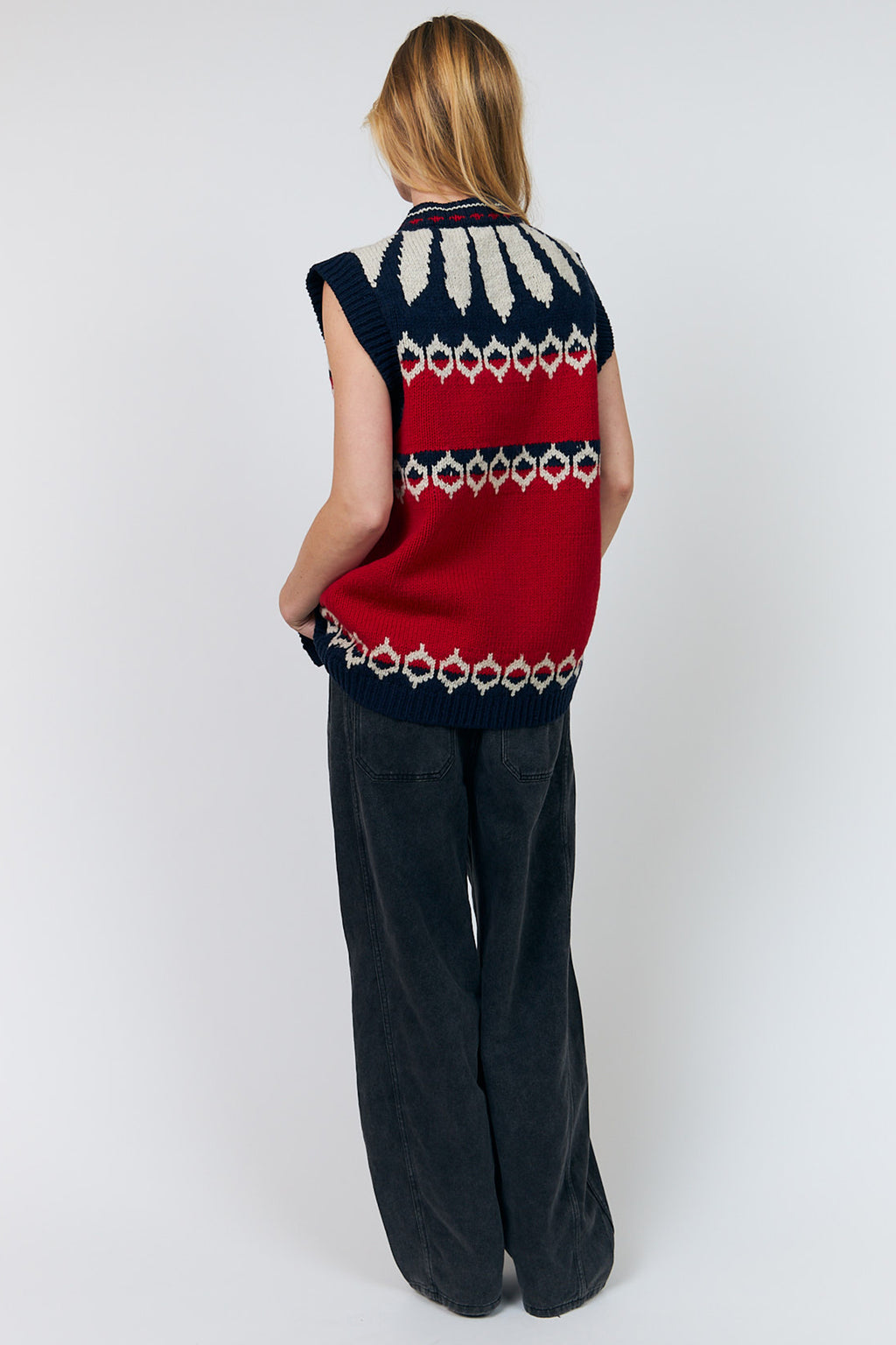 Lollys Laundry CleoLL Red Nordic Knit Waistcoat 26407-5019, back styled view showing the longline shape