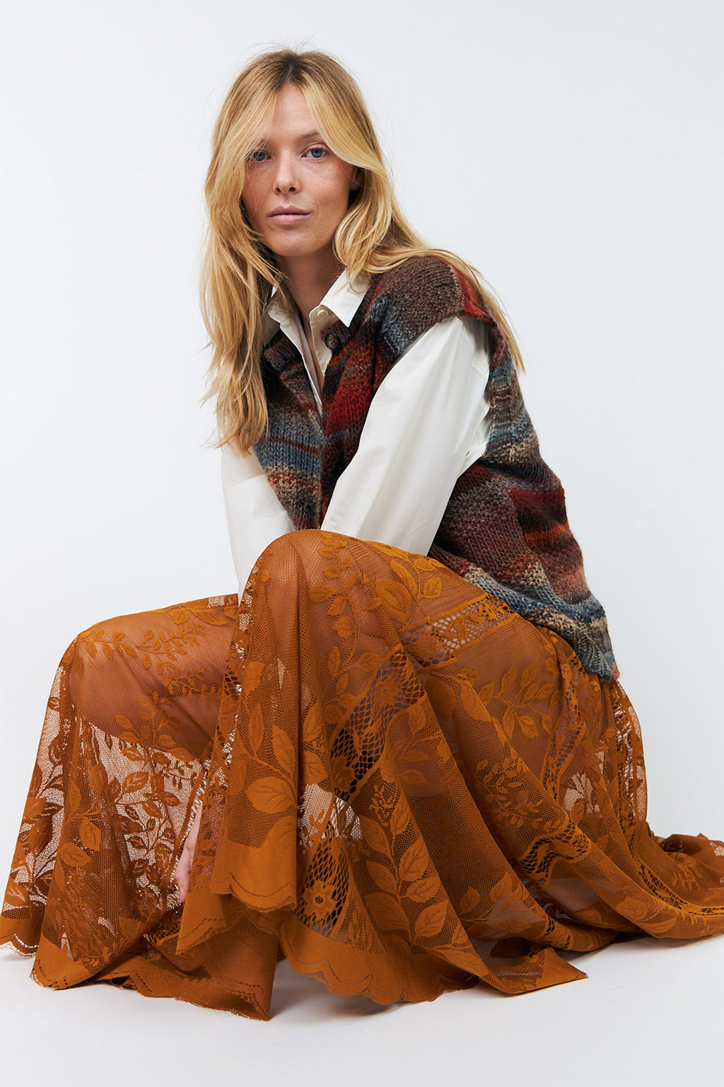 Lollys Laundry CollinsLL Rust Orange Burnout Floral Midi Skirt 26493-2035, seated styled view showing the fullness