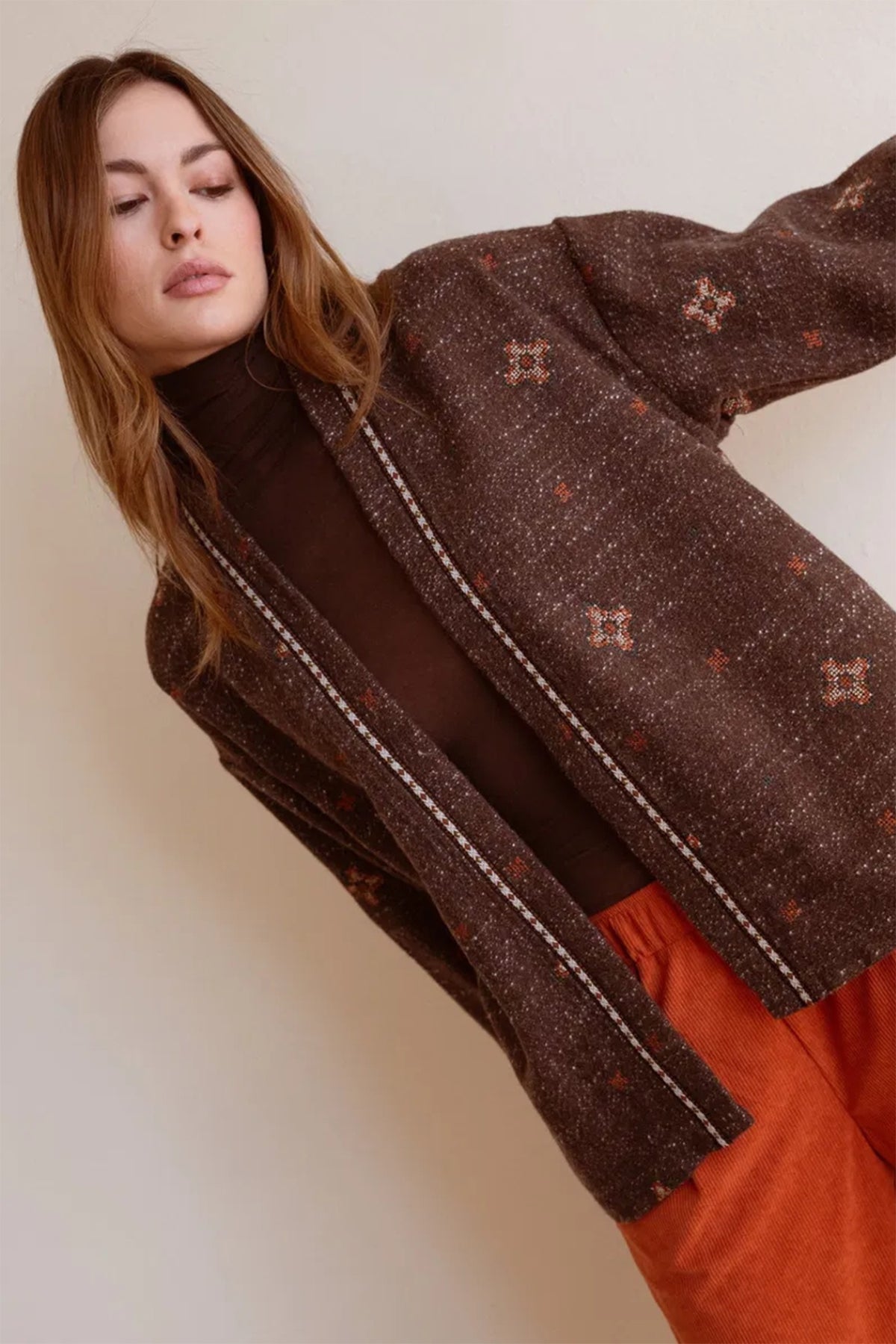 Luna Llena Pandora Brown Kimono KN82, sleeve and stitched trim detail