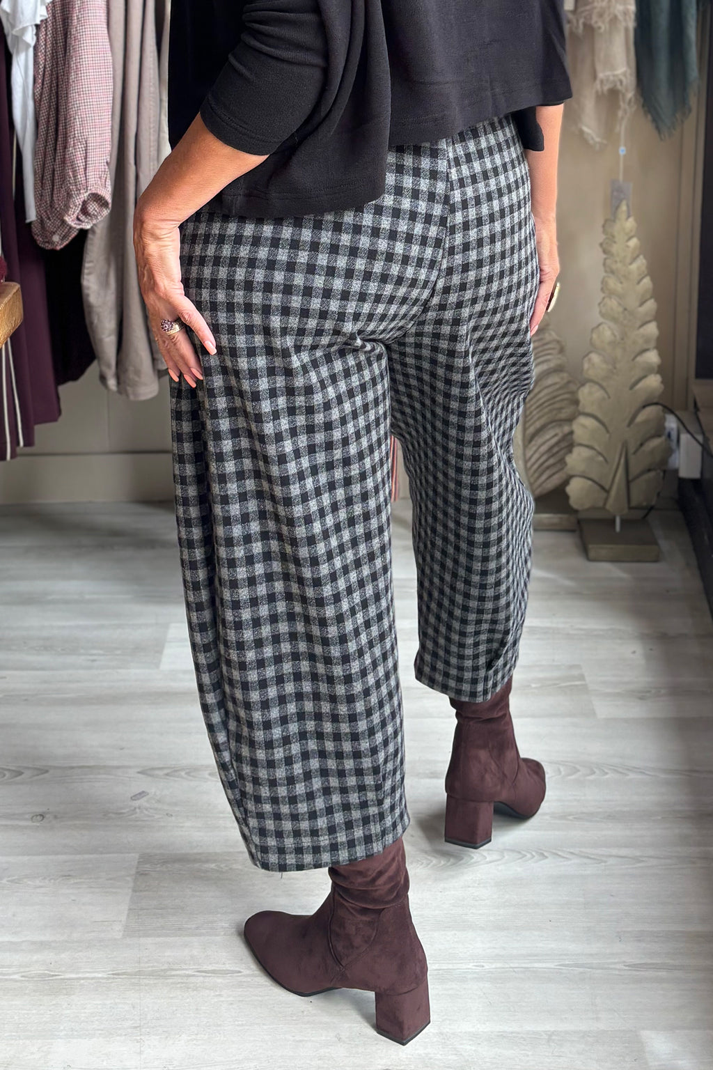 Mama B Bianco JQ 33847 Grigio Grey Large Check Trousers, side view