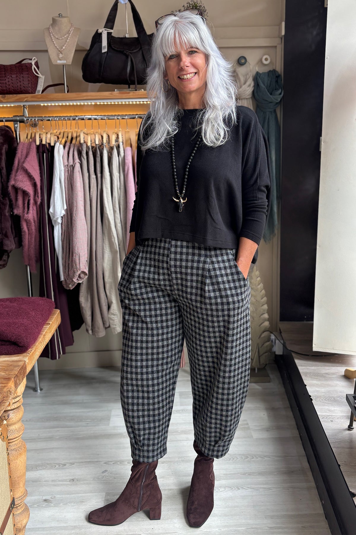 Mama B Bianco JQ 33847 Grigio Grey Large Check Trousers, full length styled with black knit