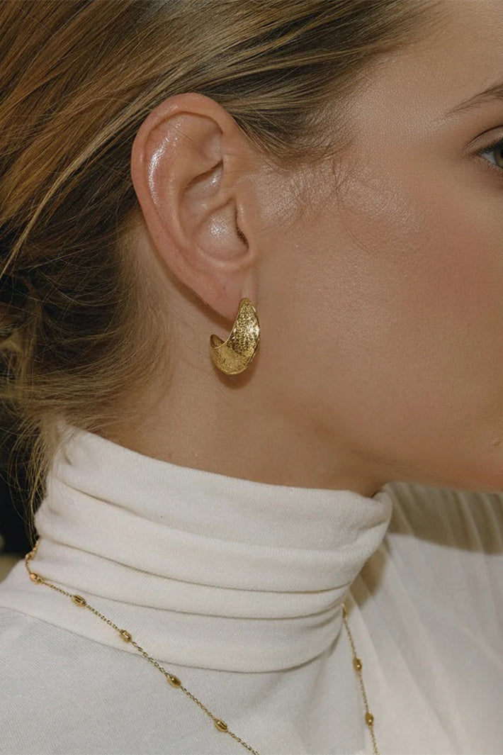 Misgraceful 18k Gold Plated Textured Curve Hoop Earrings
