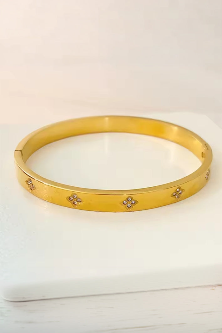 Misgraceful Clover Gold Bracelet Bangle, packshot