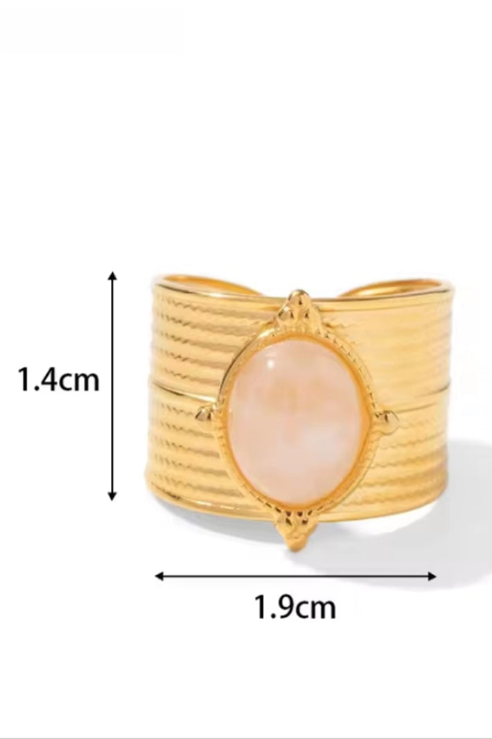Misgraceful Gold Rose Quartz Stone Ring, packshot with measurements