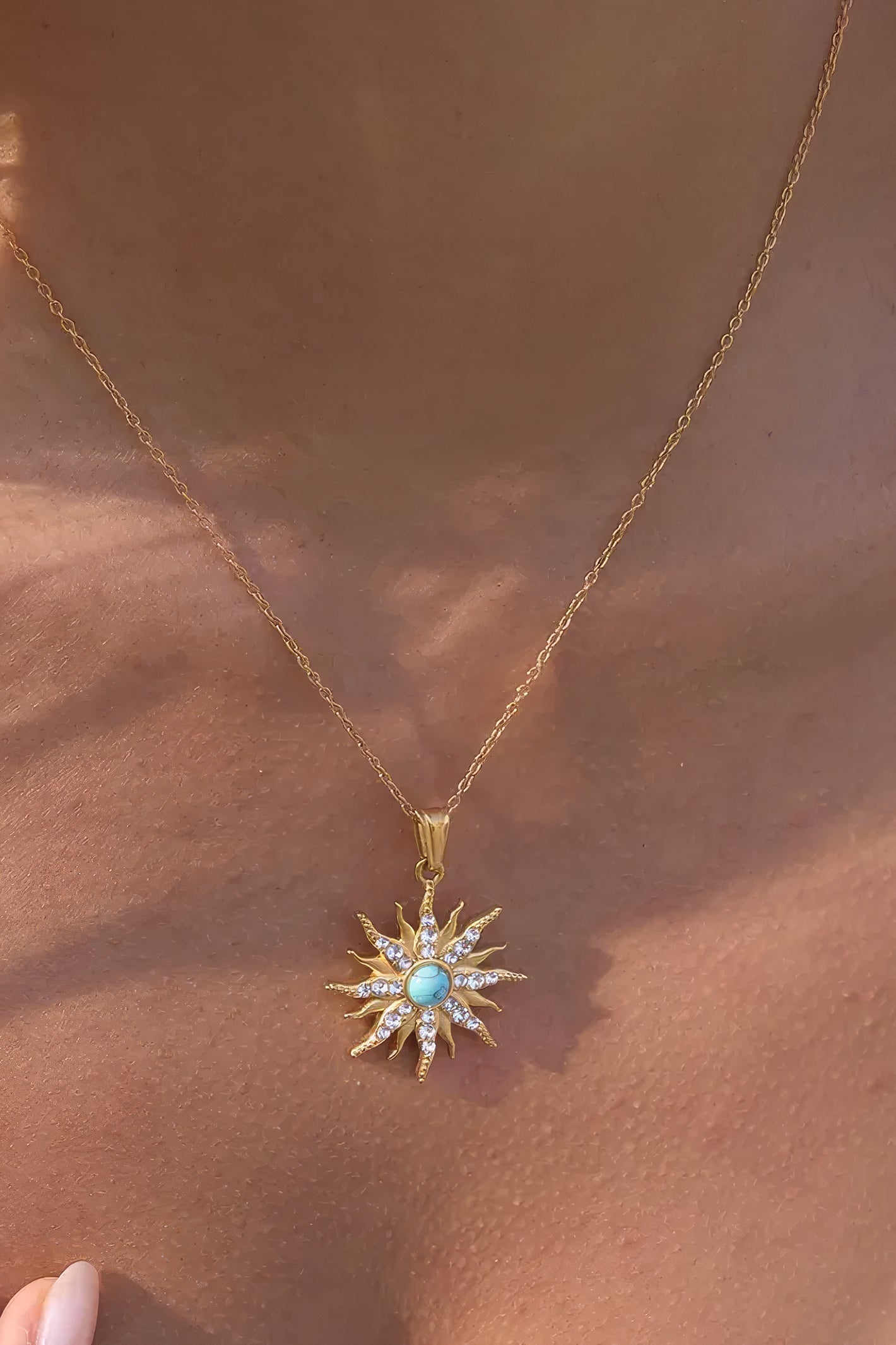 Misgraceful Turquoise Sun Pendant Necklace
