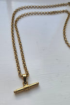 Misgraceful Vintage T Bar Gold Necklace, full chain view