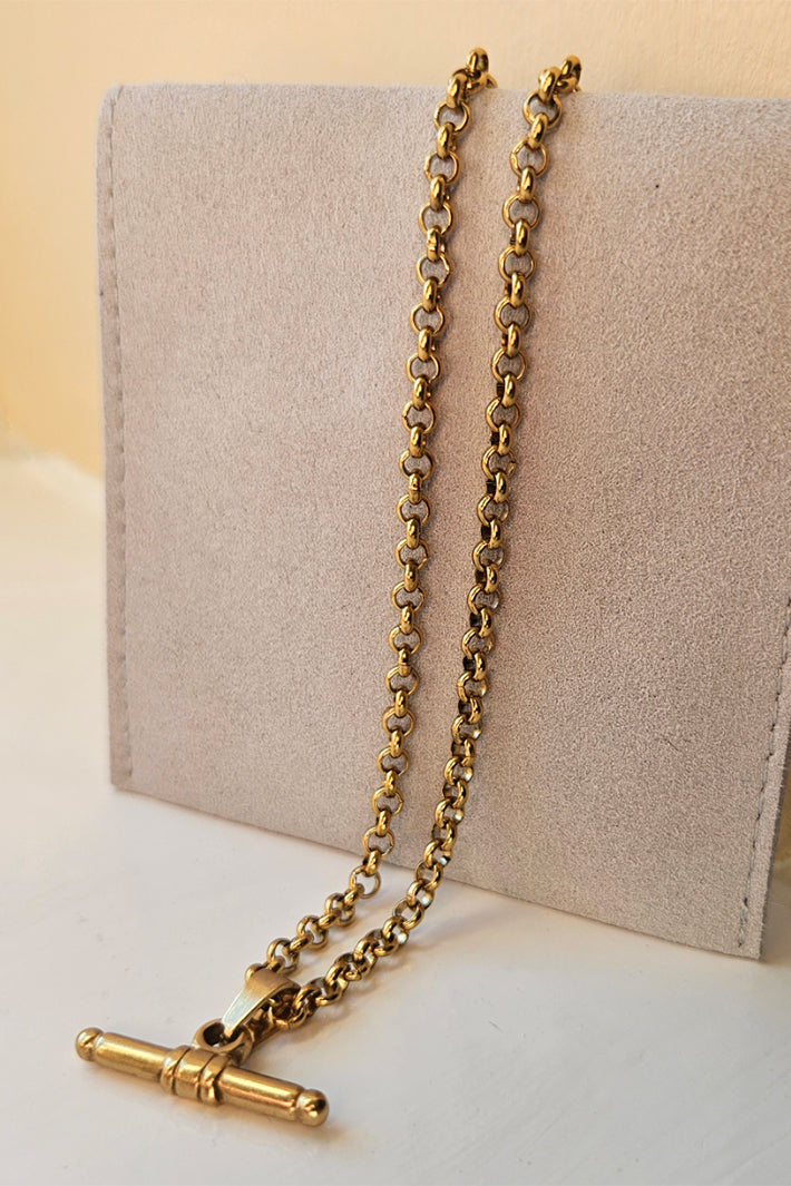 Misgraceful Vintage T Bar Gold Necklace, hanging view