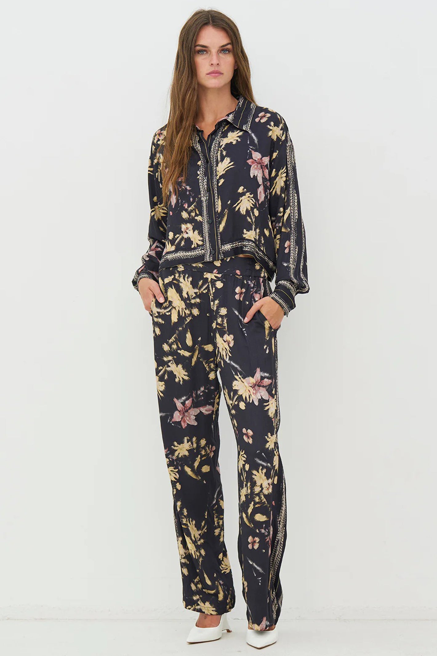Nu Denmark Cara Black Mix Print Shirt 8746-40 000