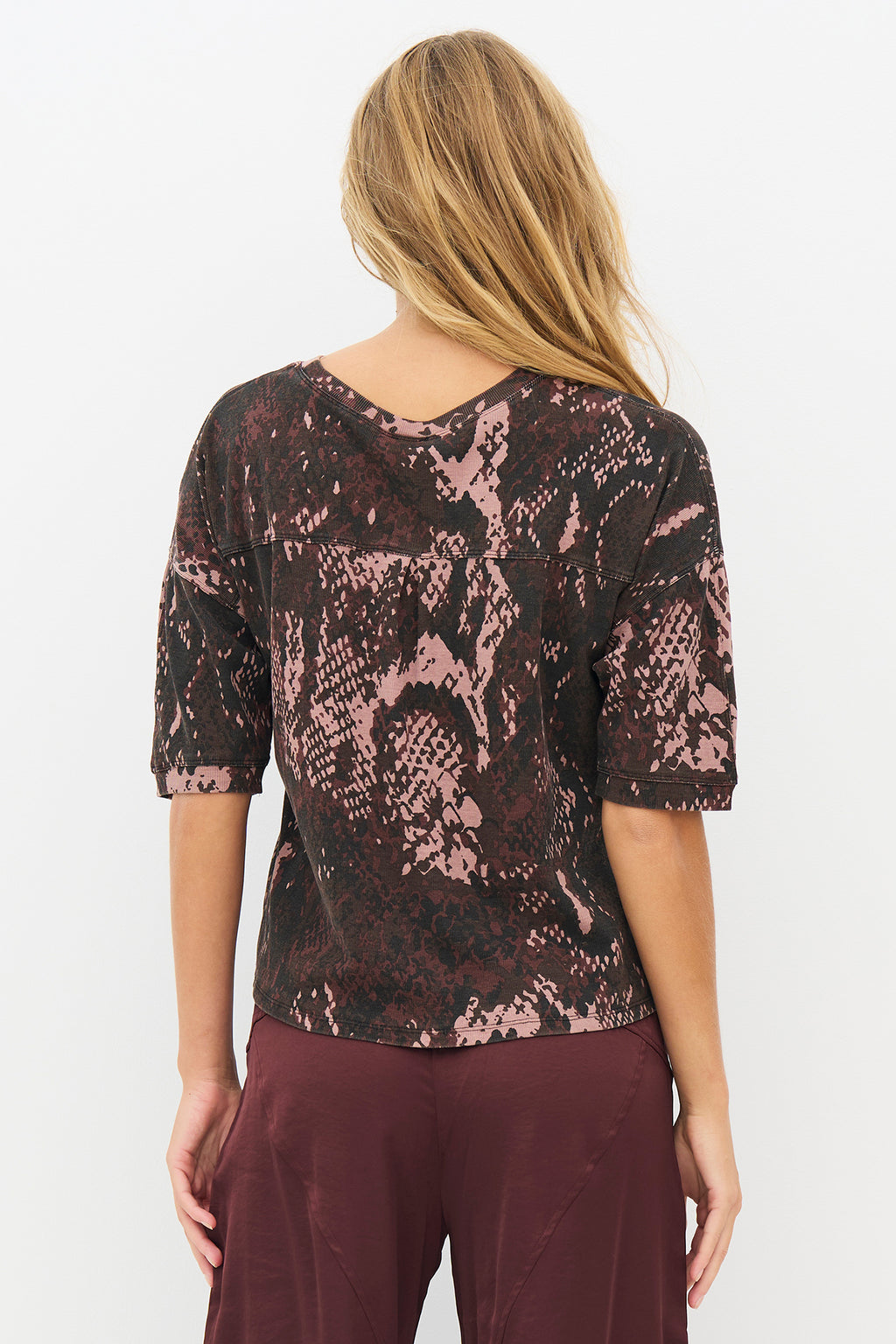 Nu Denmark Enola Rose Snake Brown Print Top 8931-50, back cropped view showing the scooped neckline