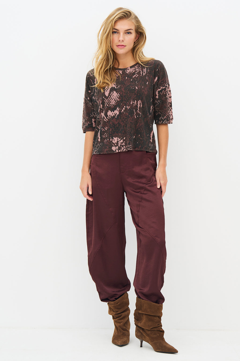 Nu Denmark Enola Rose Snake Brown Print Top 8931-50, front full length on model