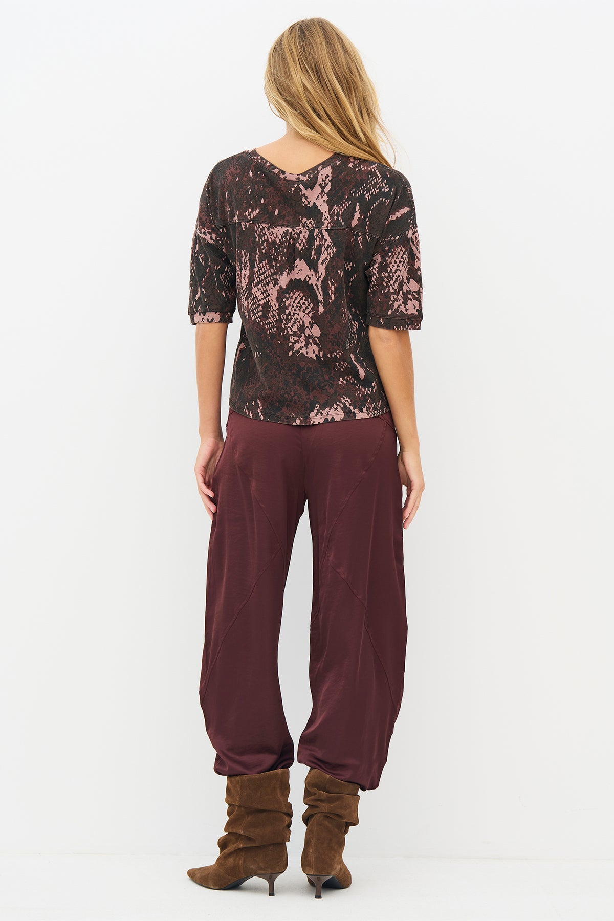 Nu Denmark Enola Rose Snake Brown Print Top 8931-50, back full length on model
