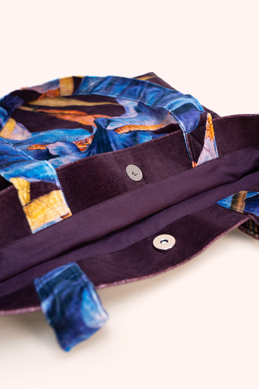 Powder Iris Navy Velvet Tote TOT28, strap and fastening detail