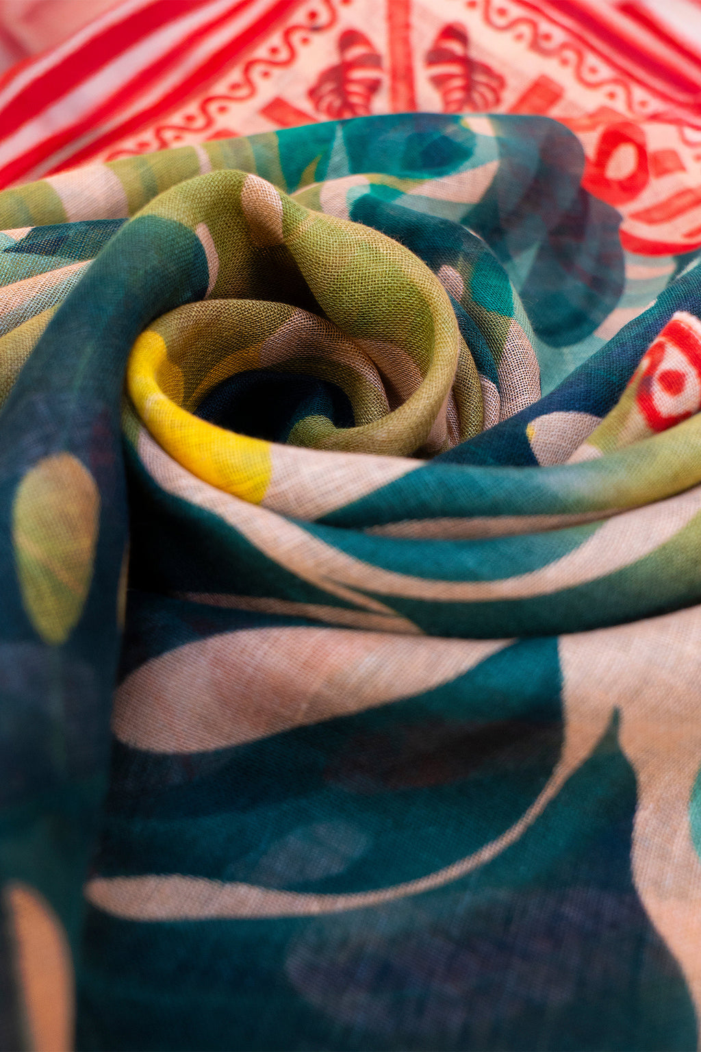 Powder LIN38 Exotic Leaves Linen Cotton Scarf