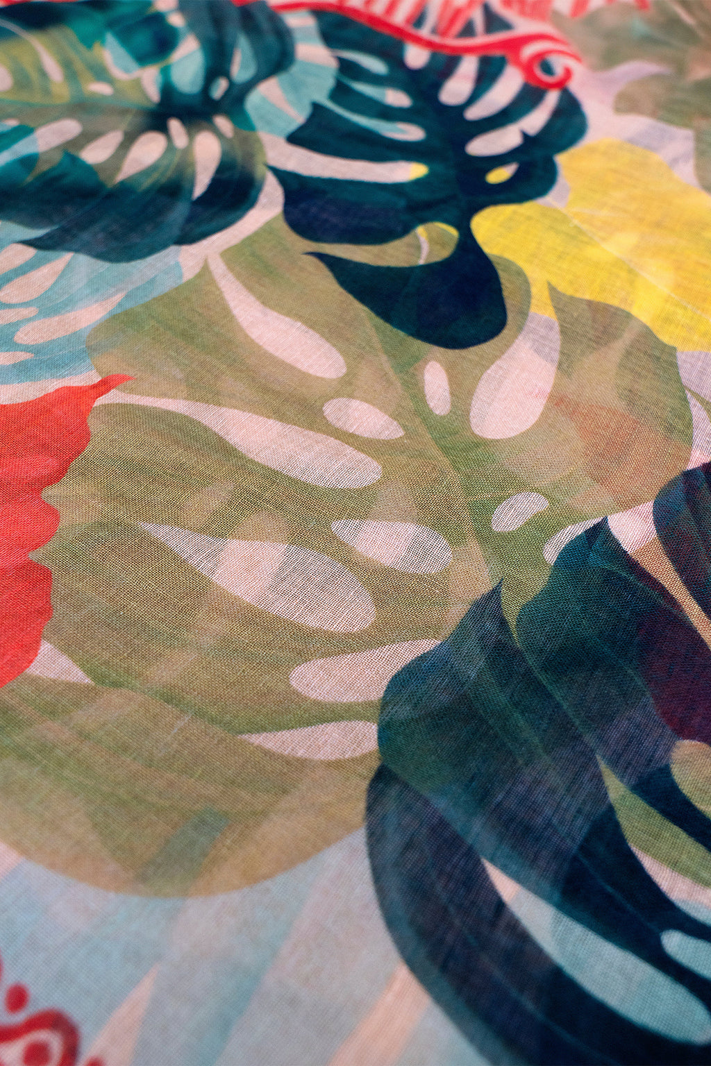 Powder LIN38 Exotic Leaves Linen Cotton Scarf