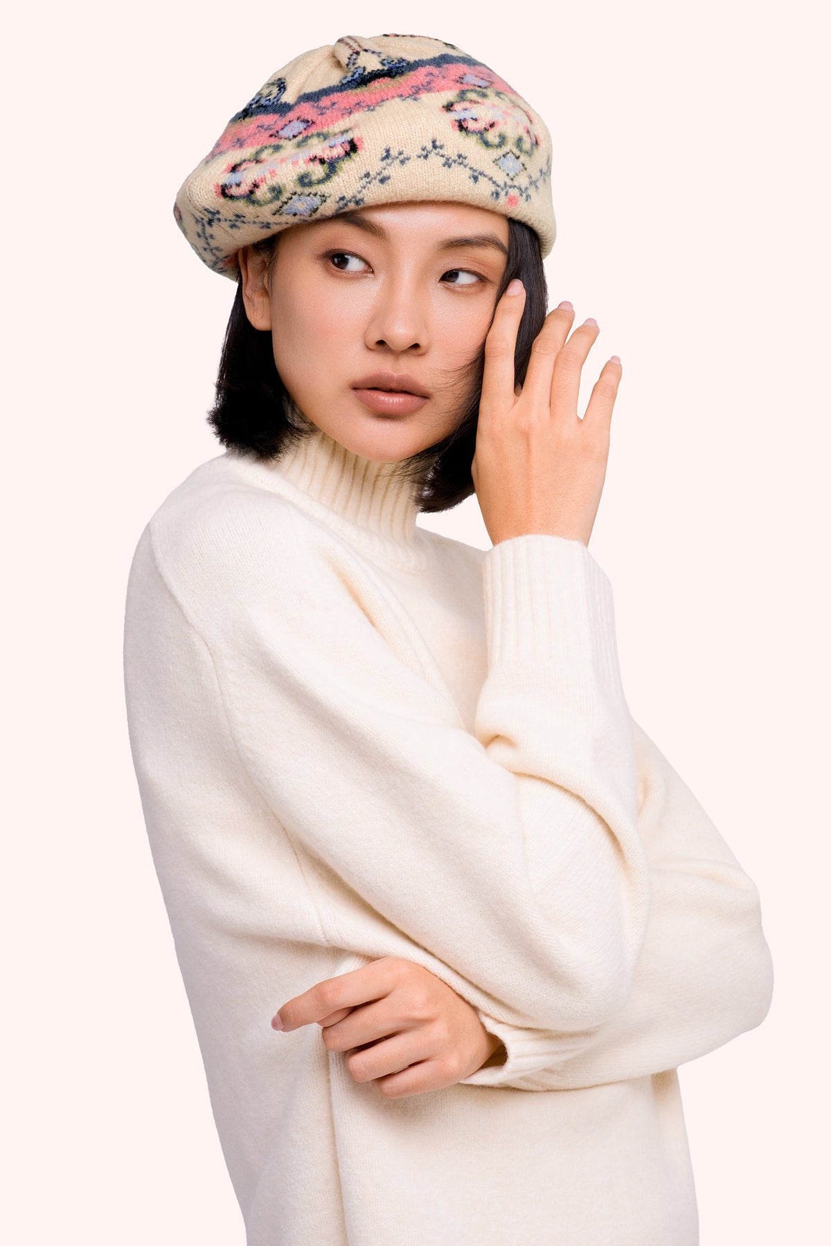 Powder Scandi Cream Mix White Beret BER8, worn view