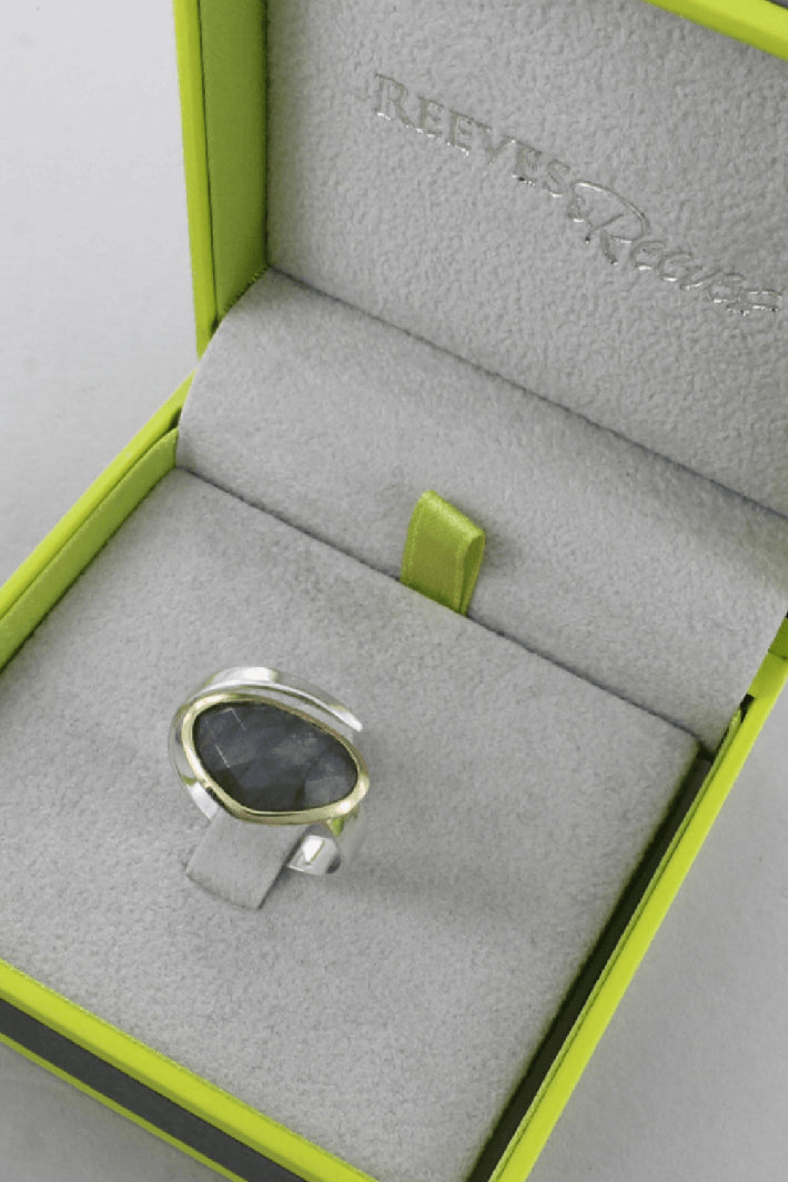Reeves & Reeves Maharani Gold Ring Medium Labradorite Grey FS40, in gift box