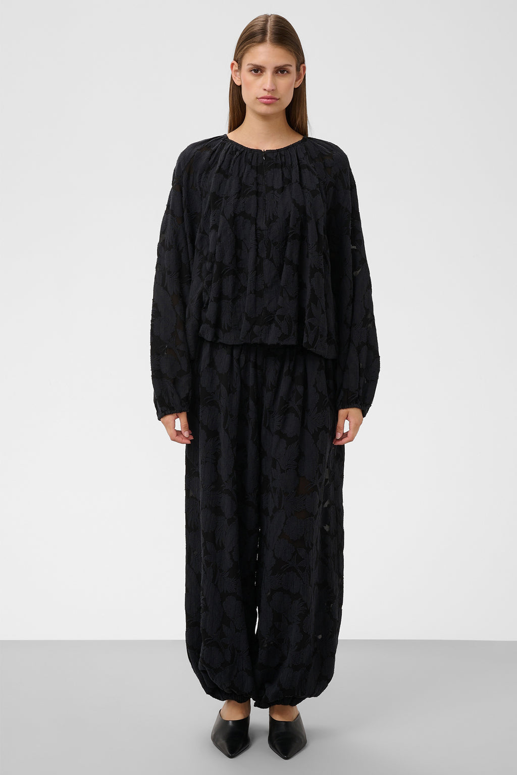 Soaked SLFelina Black Gathered Blouse 30409557-194008, full length front view