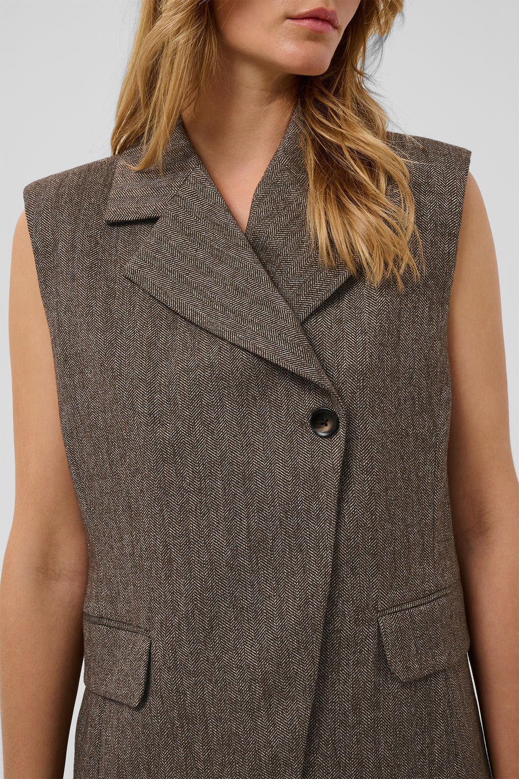 Soaked SLKango Ganache Herringbone Brown Waistcoat 30409490-305270, detail view