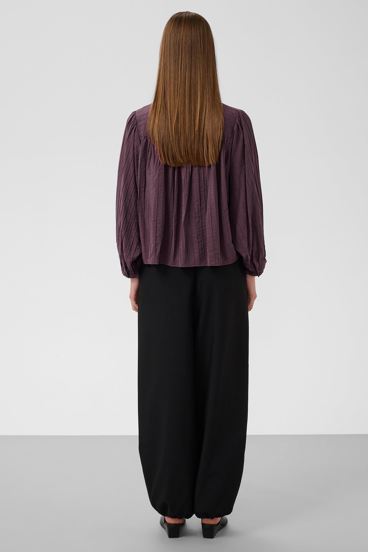 Soaked SLPinatubo Huckleberry Purple Shirt 30409506-191620, back view