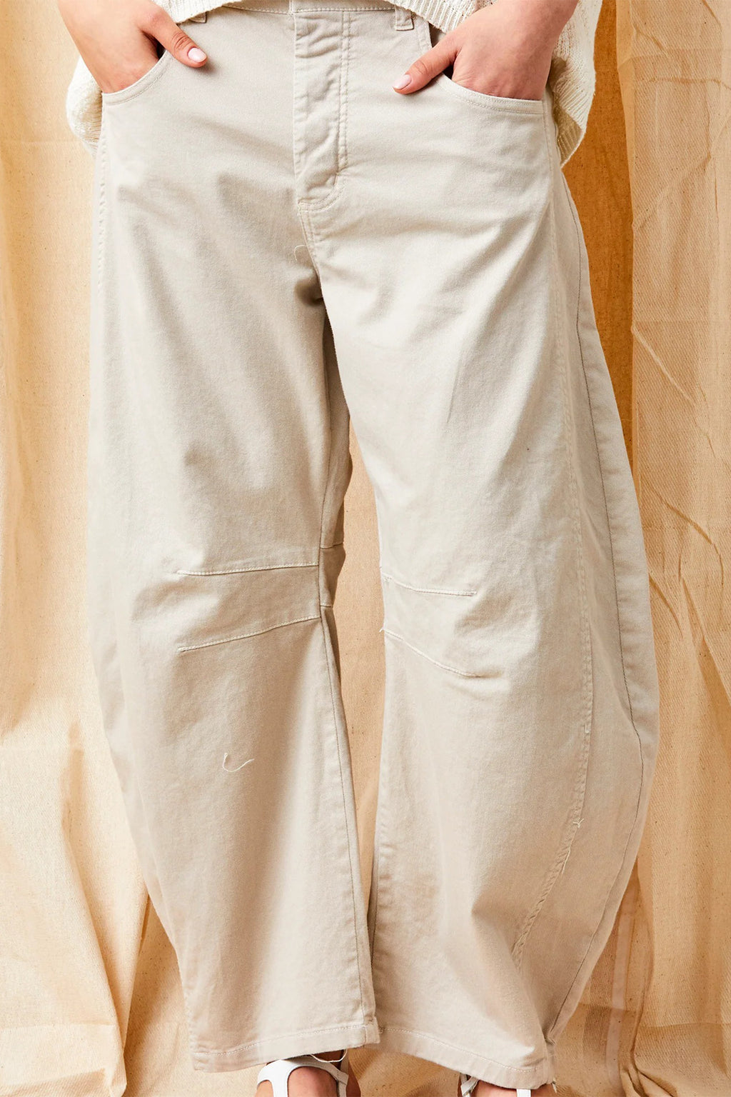 Suzy D Boston Beige Cotton Carrot Shape Trousers 258781
