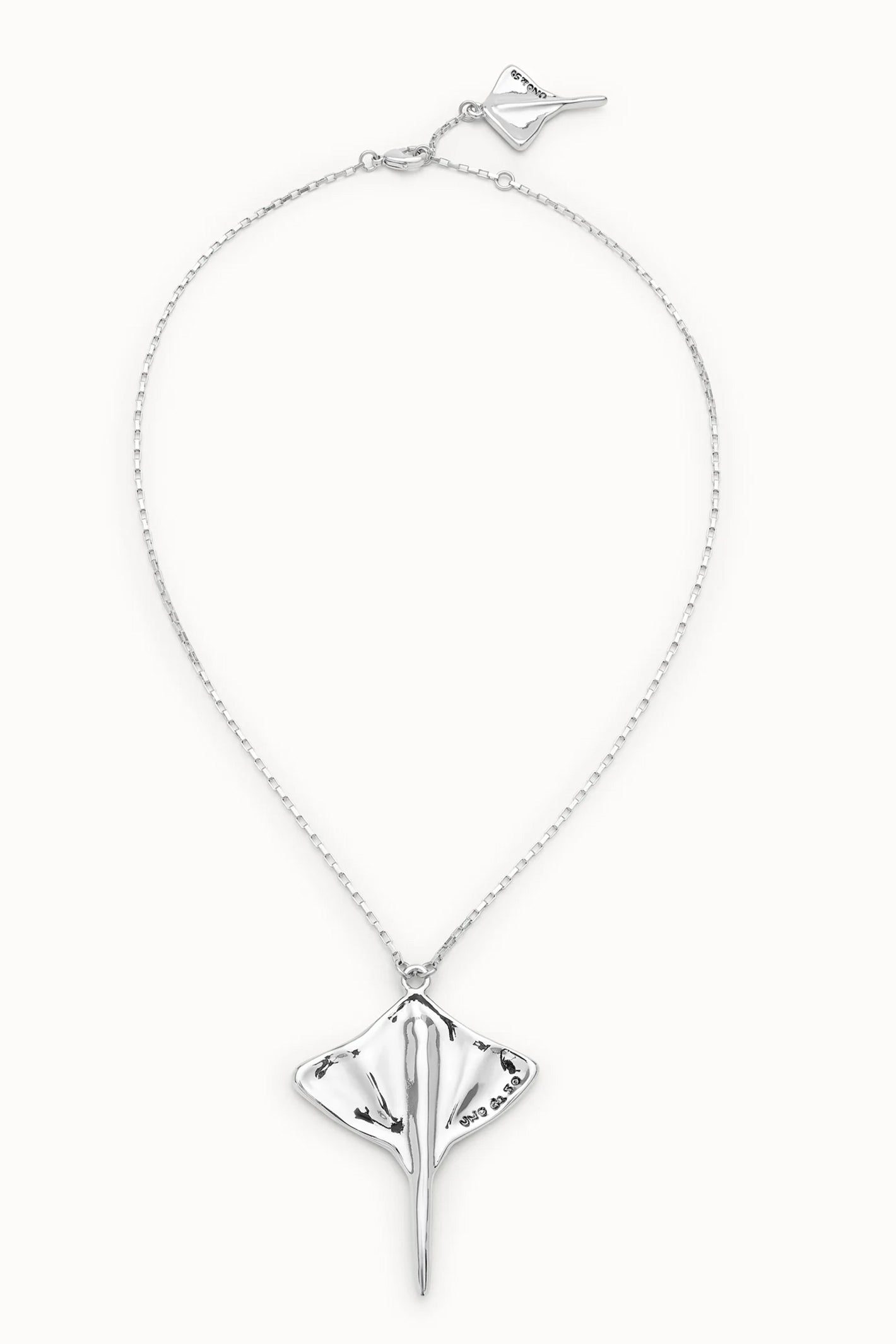 UNOde50 silver manta ray pendant necklace at OSO Boutique