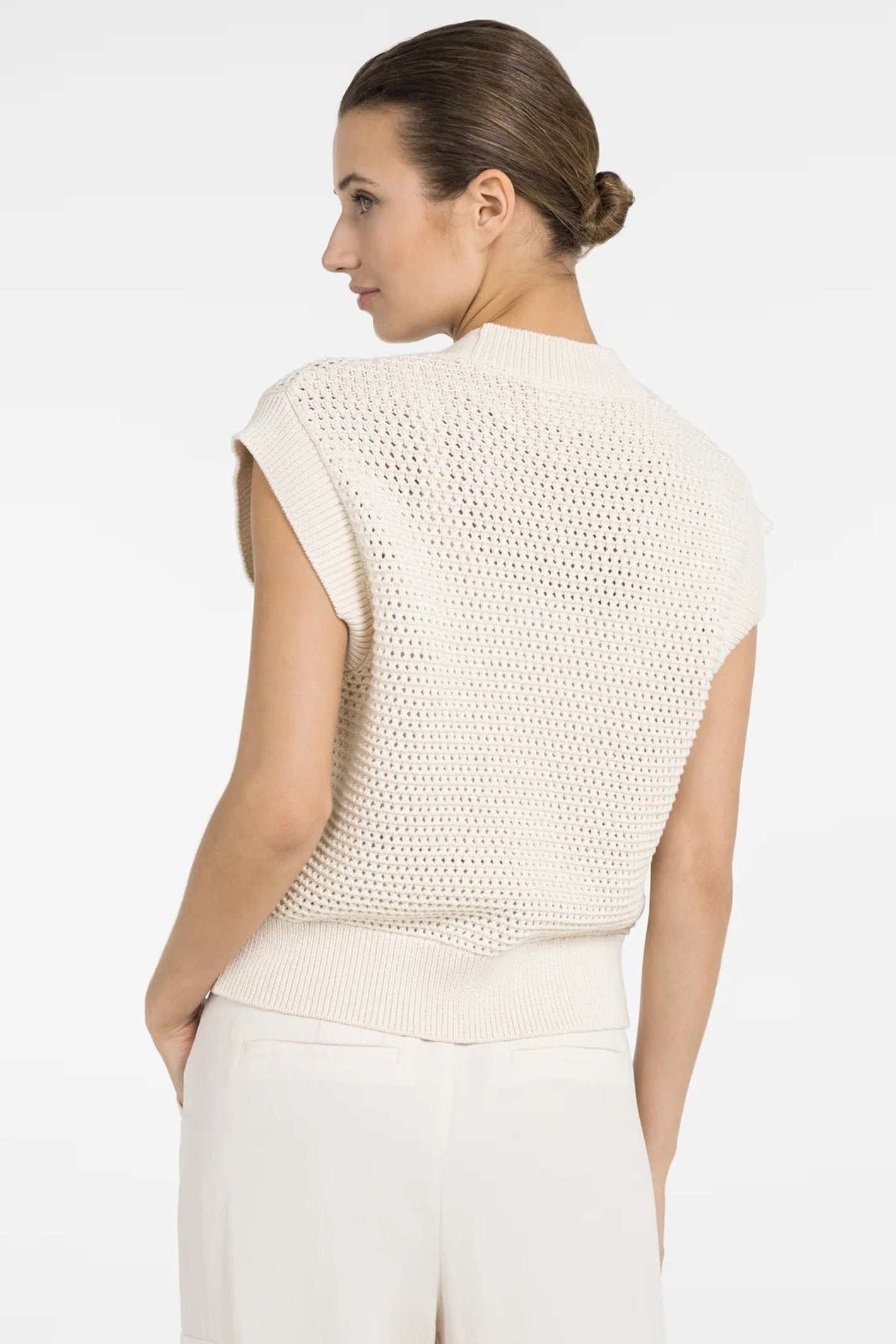Yaya 01-010154-604 Creme Beige Sleeveless Mesh Knit Zip Front Cardigan