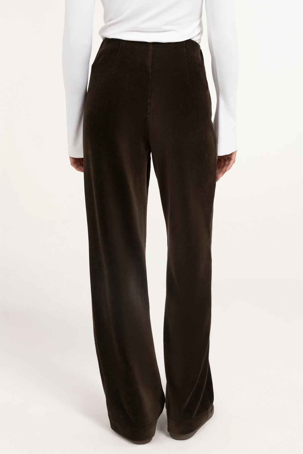 Yaya Delicioso Brown Wide Leg Trousers 01-309292-610, back view on model