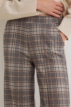 Yerse Harriet Beige Check Wide Leg Trousers 45422, check fabric and pocket detail