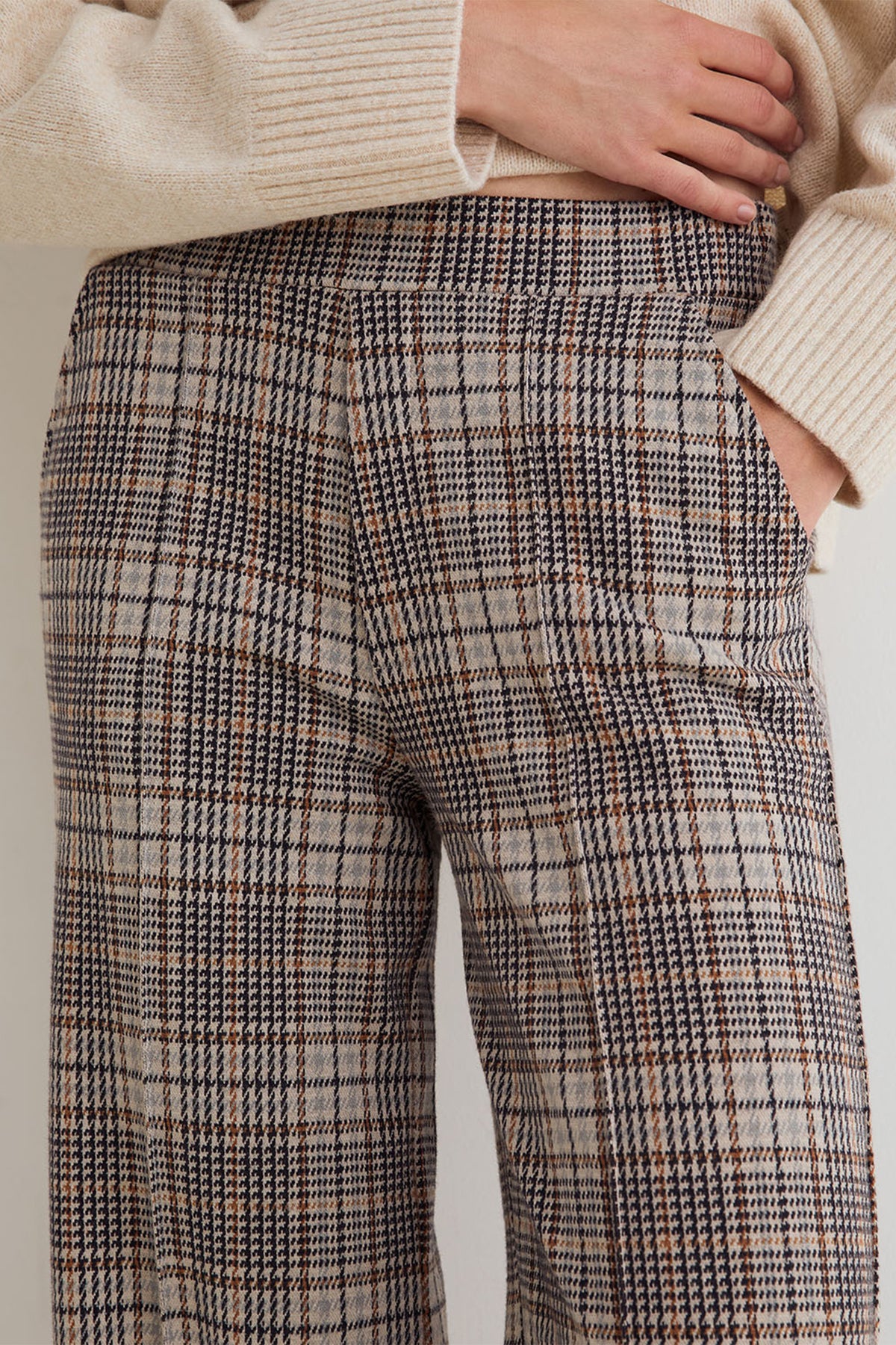 Yerse Harriet Beige Check Wide Leg Trousers 45422, check fabric and pocket detail