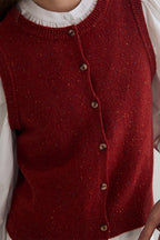 Yerse Sandy Red Sleeveless Cardigan 45528, button placket detail